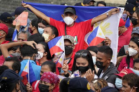 filippinerna president|Dictator's son Marcos Jr. takes oath as Philippine .